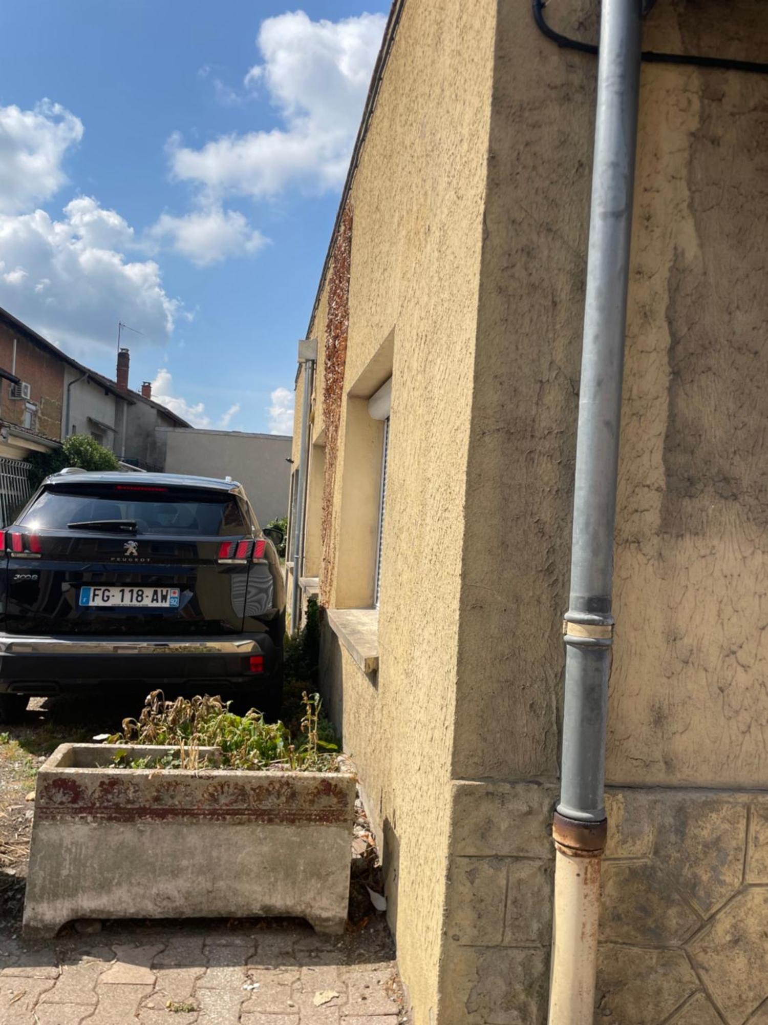 Le Pelican Villars-les-Dombes Exterior photo